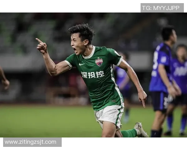 中超联赛新星戴伟浚崭露头角助力球队争冠梦想